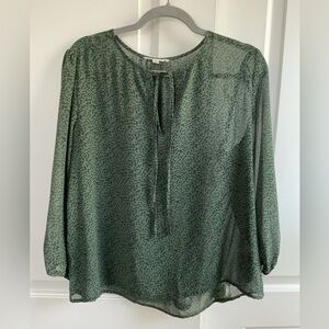 Fun2Fun Sheer Green Floral Blouse Women's Medium